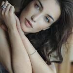 artist image Вика Дайнеко Фильм не о любви Иголка