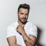 artist image Luis Fonsi, Rauw Alejandro Vacío Vacío - Single
