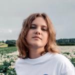 artist image Emma Peters love Dimanche